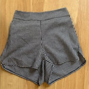 Brandy Melville Checkered shorts